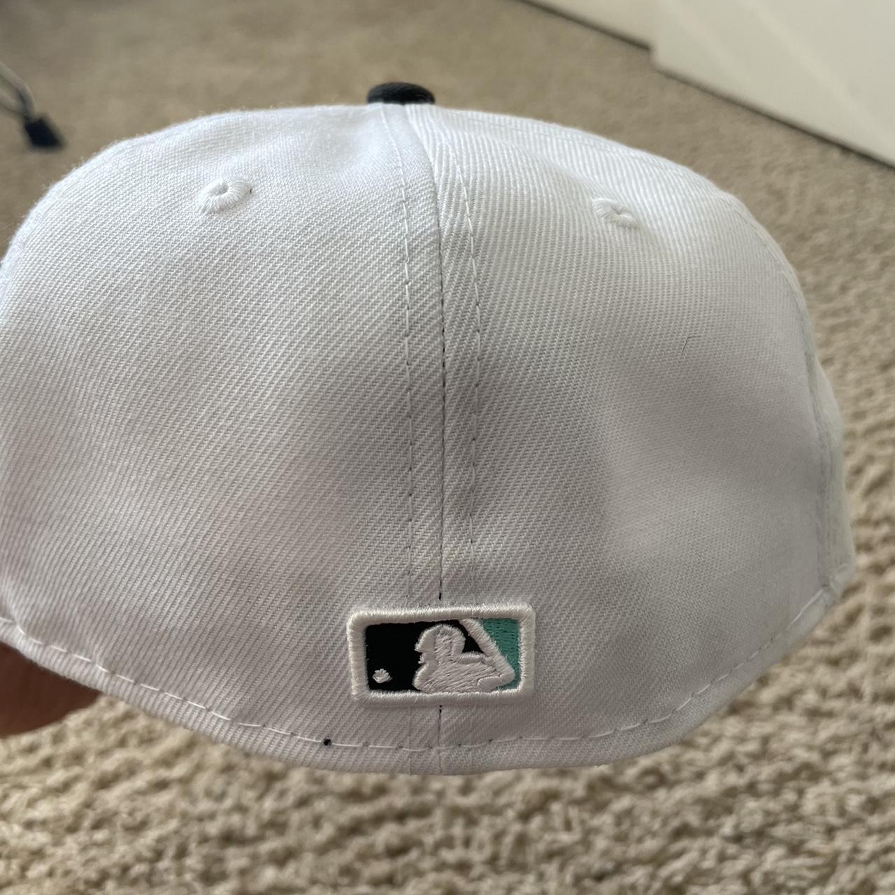 New Era Atlanta Braves Suede Leather Fitted Hat - Depop