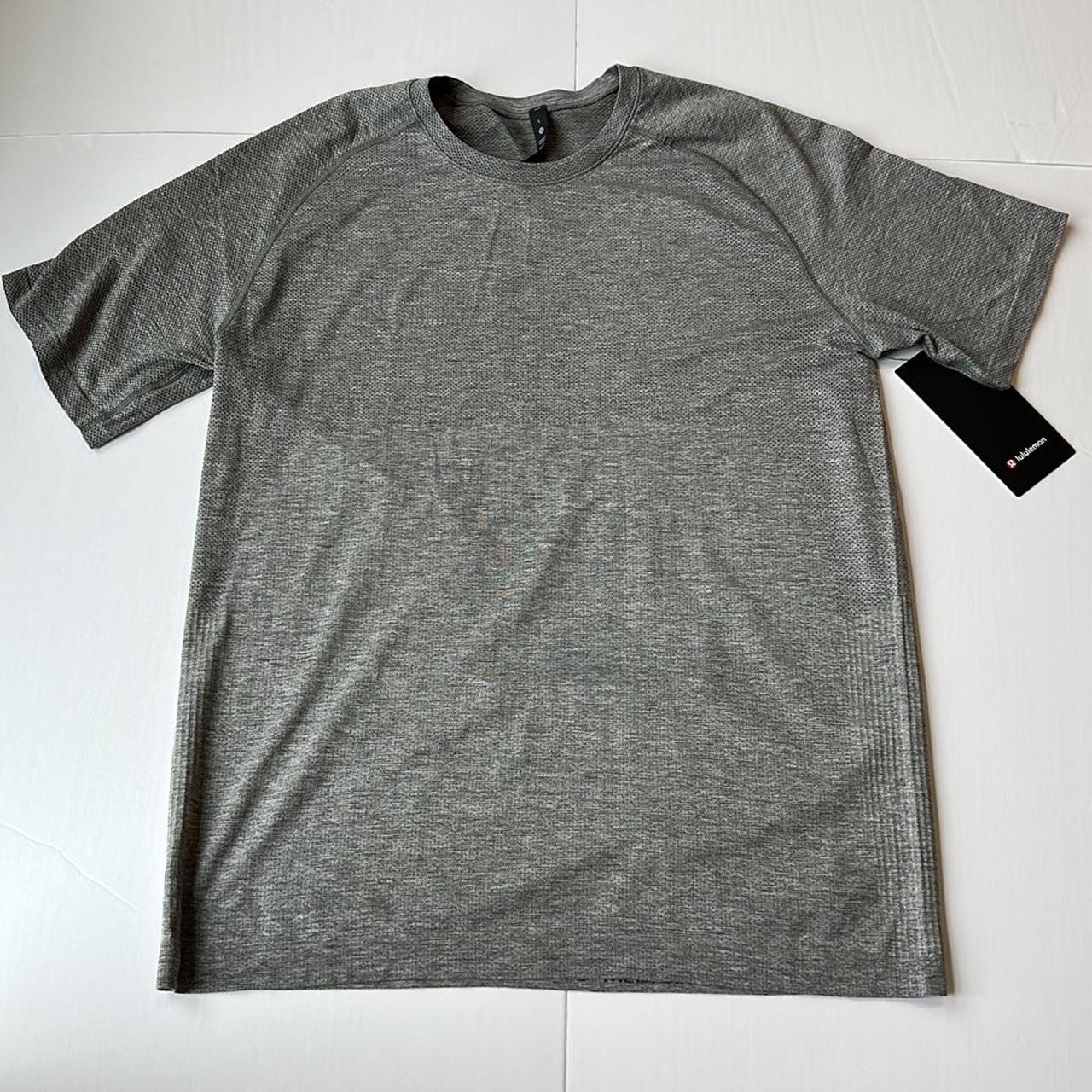 Lululemon Men's Grey T-shirt | Depop