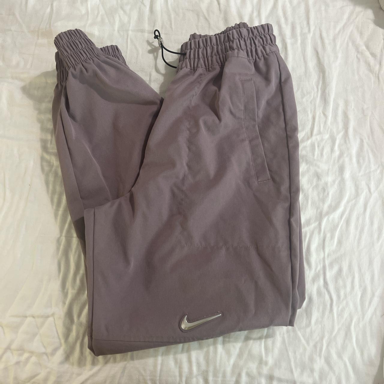 nike womens pink joggers