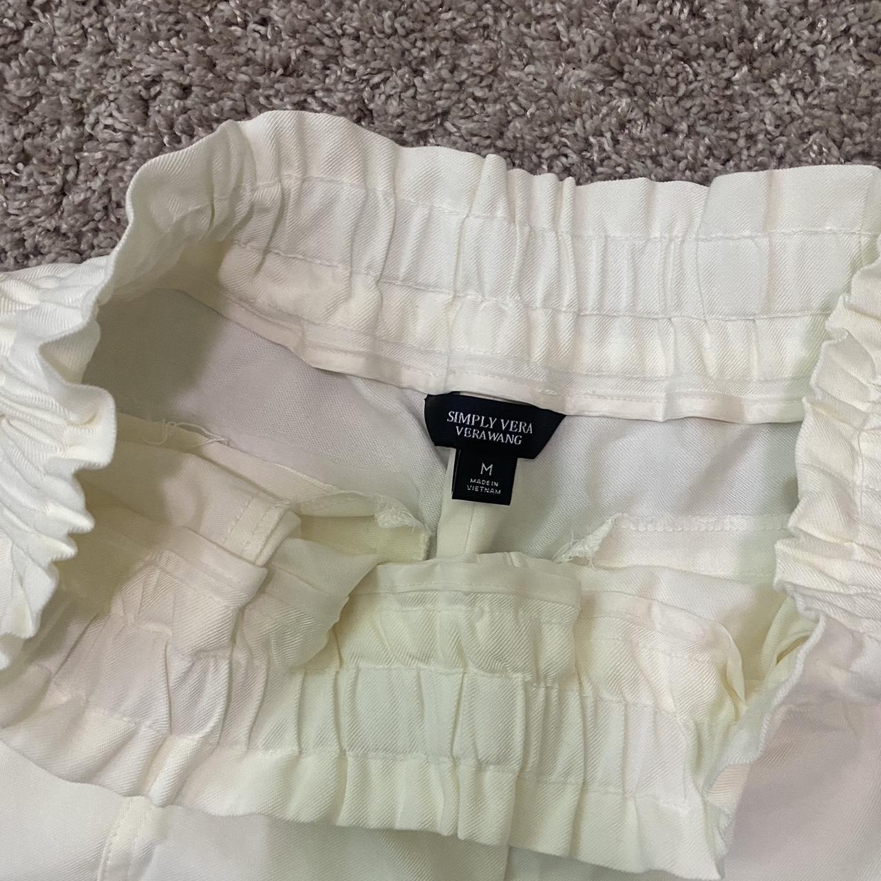 Simply Vera Vera Wang Women's White Shorts | Depop