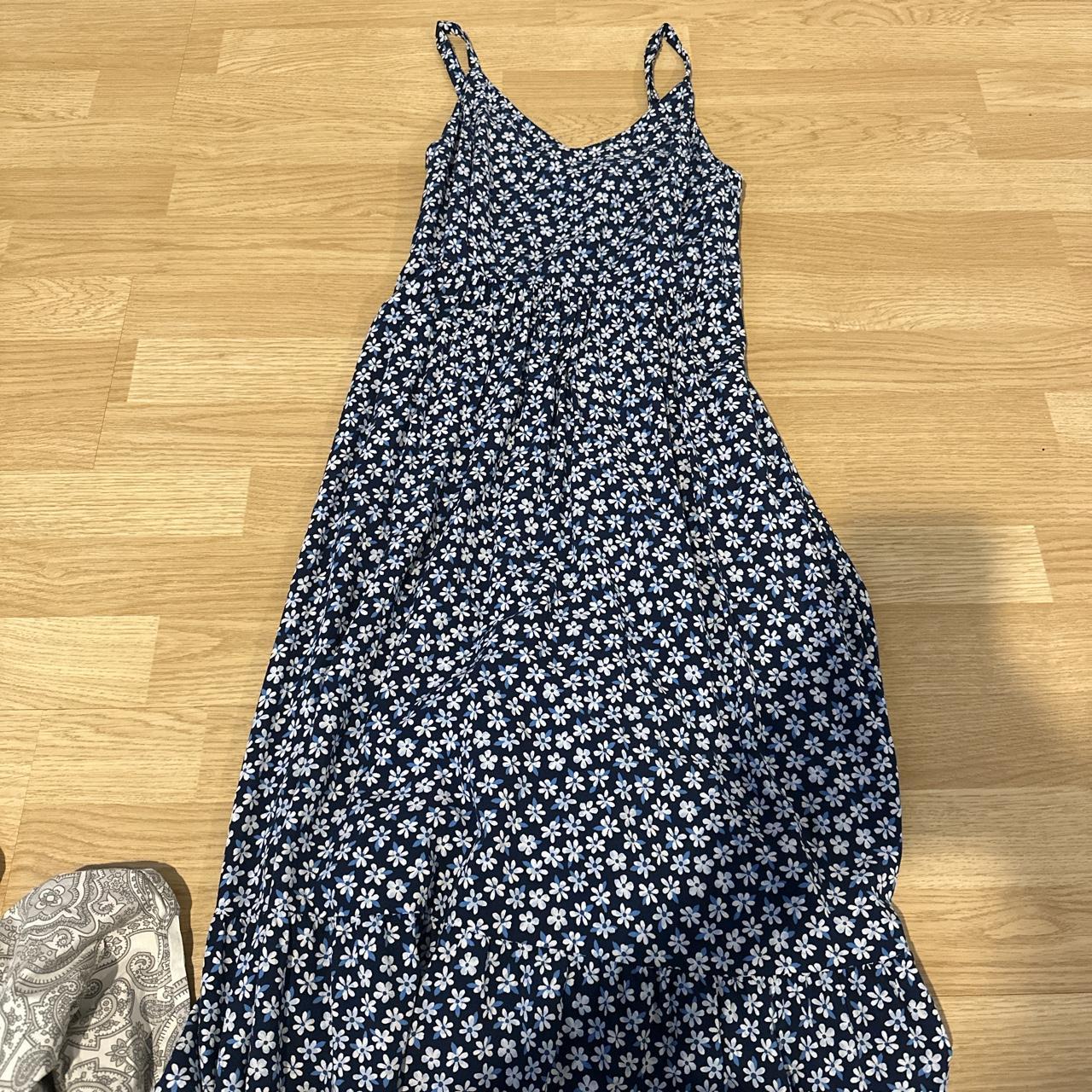 Old Navy blue sun dress XS coastalgranddaughter... Depop