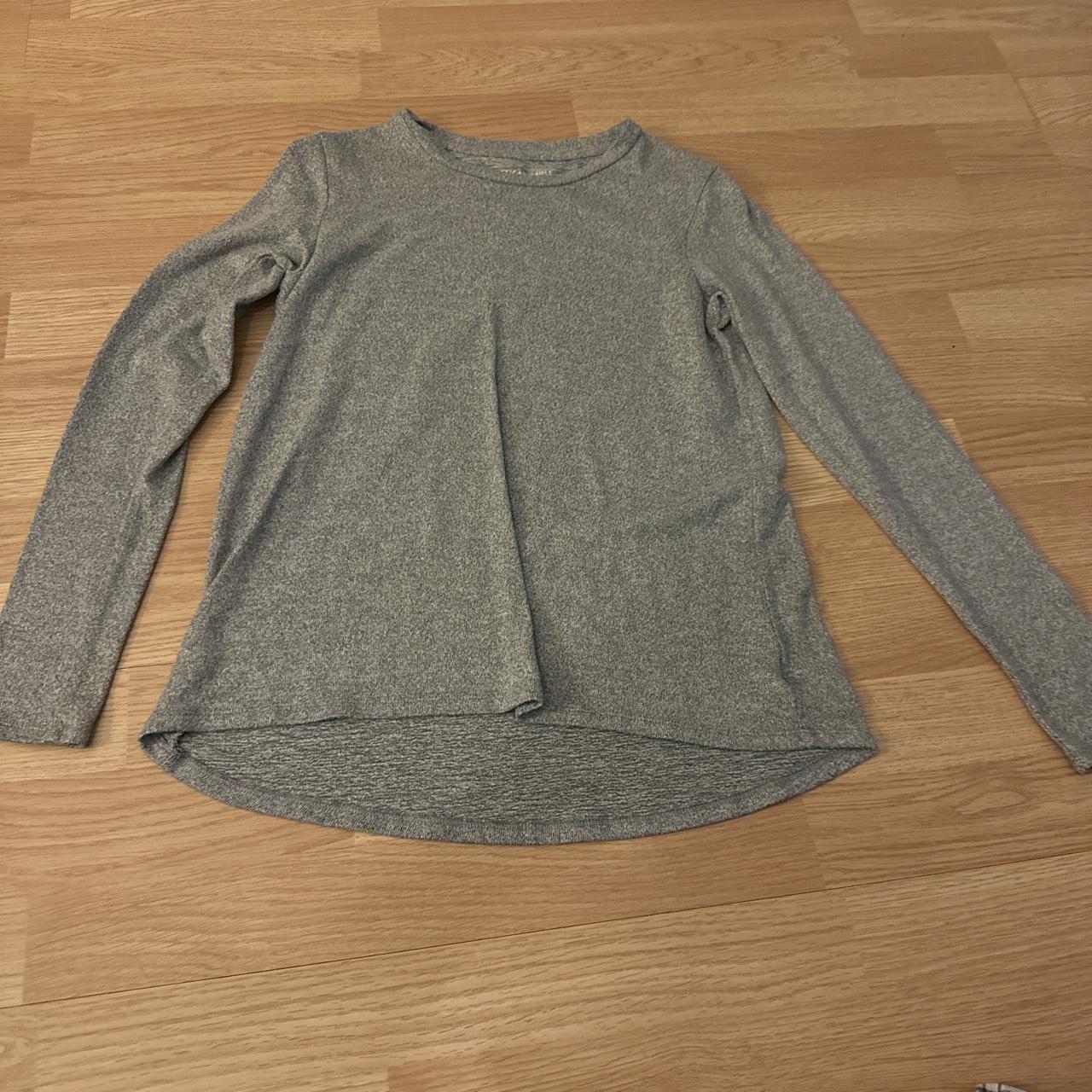 American eagle xs grey shirt Depop