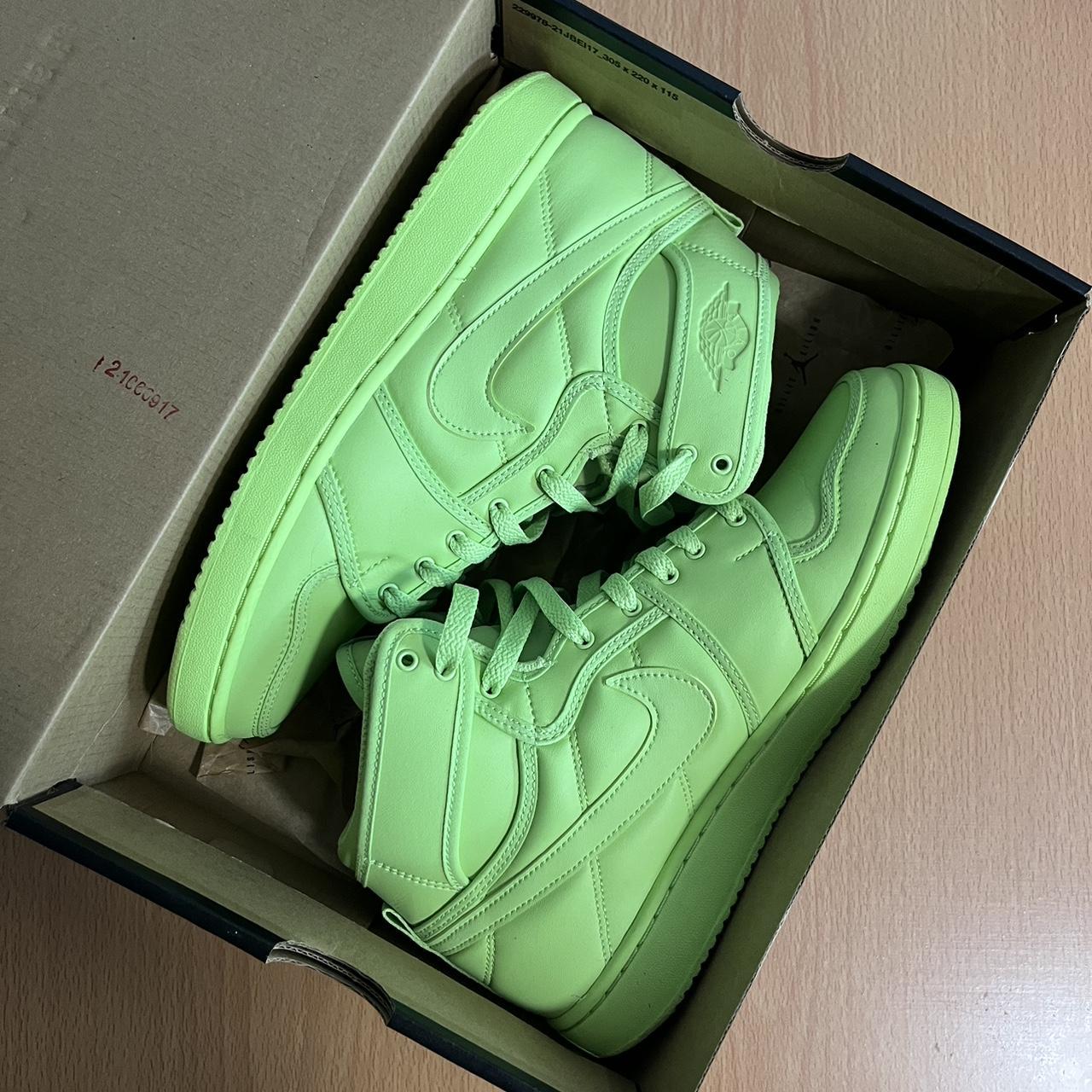billie eilish green jordans
