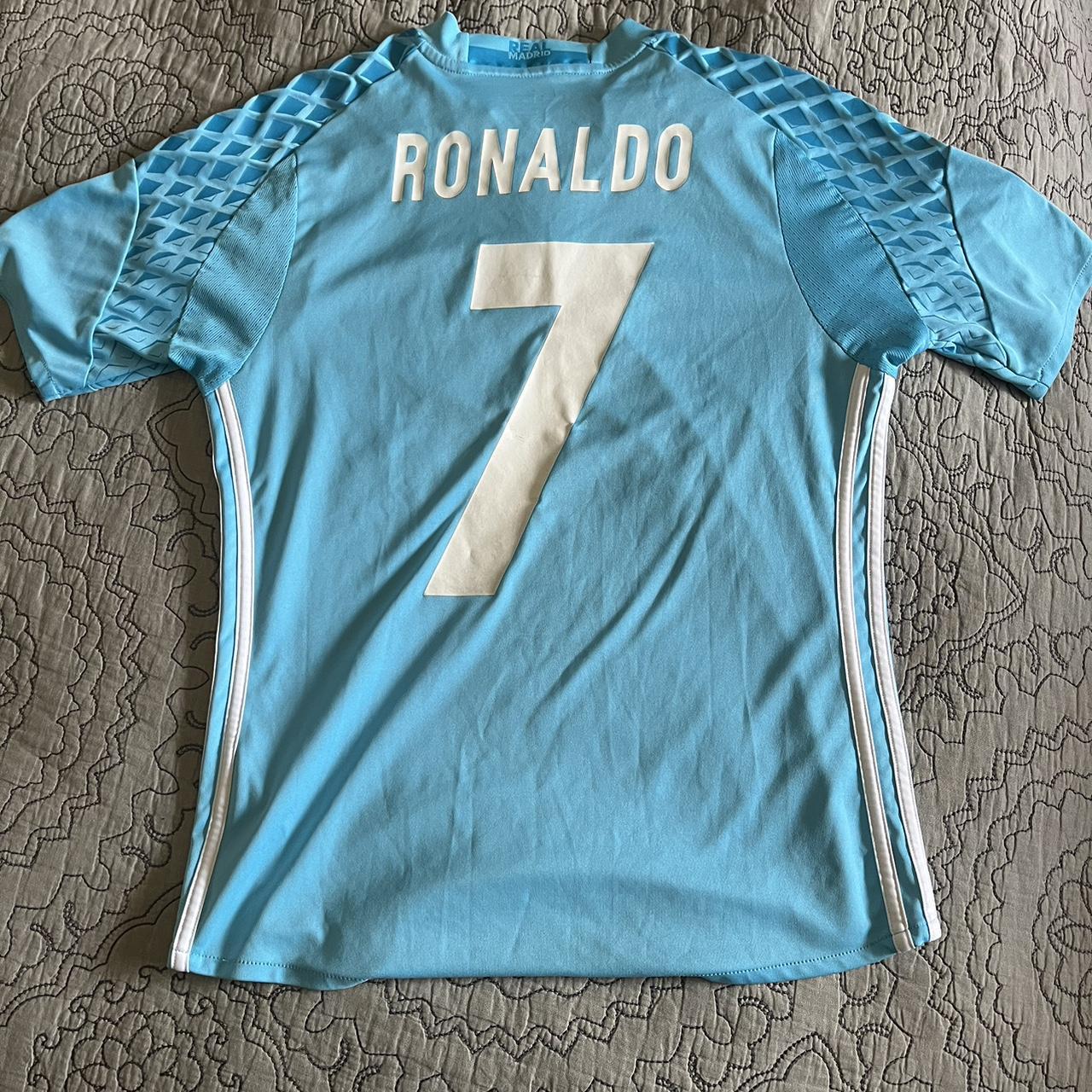 Cristiano Ronaldo Real Madrid Youth Jersey Fits... - Depop