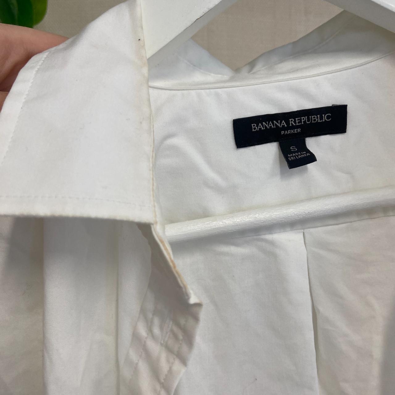 Banana Republic White Button Up Shirt Pretty good... - Depop