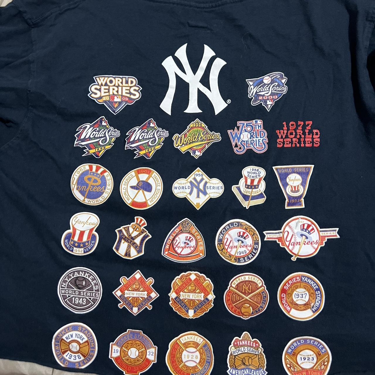 New York Yankees logo BABY TEE This crop top - Depop