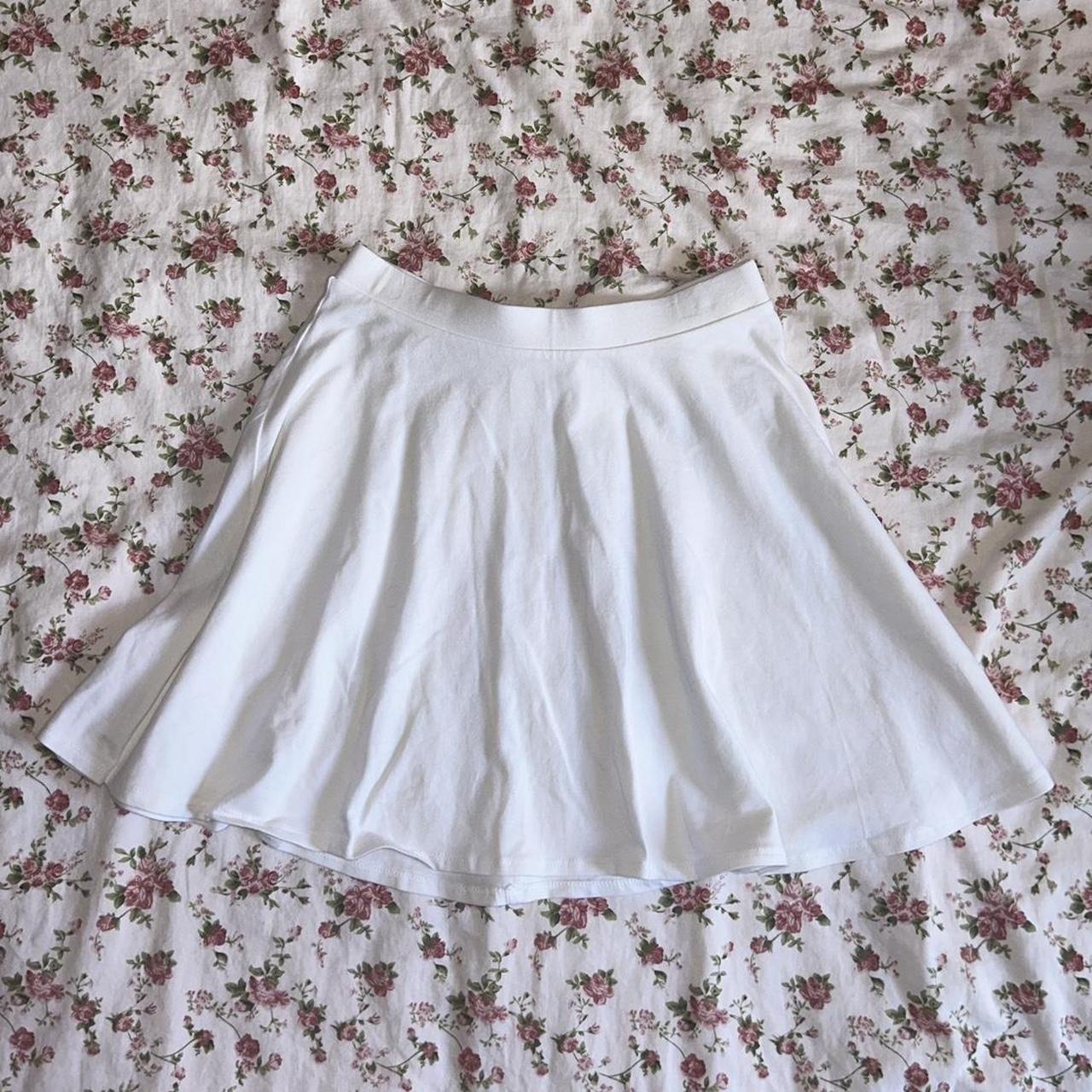 White skater discount skirt forever 21