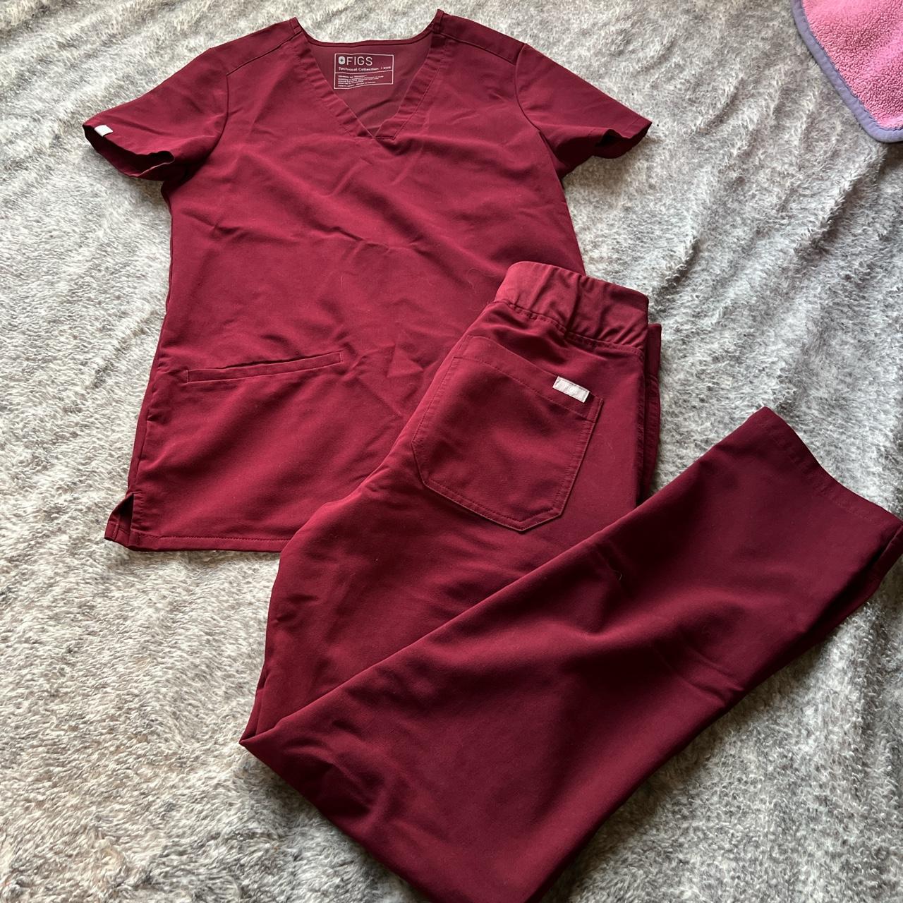 Figs nursing scrubs set used but has no flaws dm... Depop