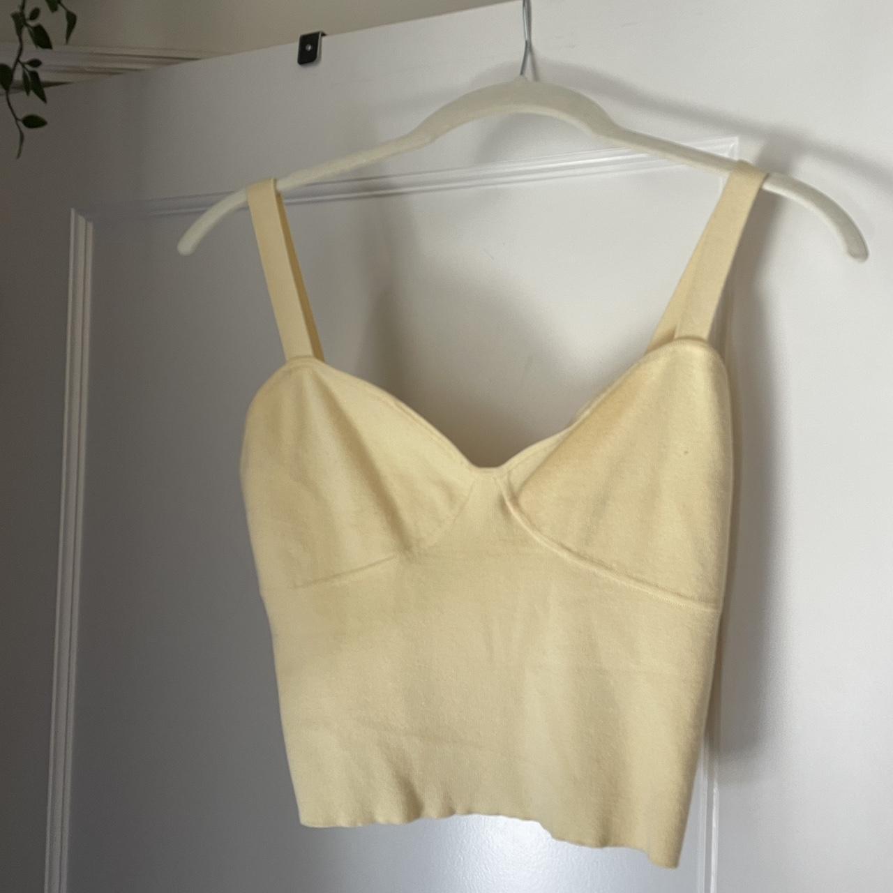 Aritzia Women's Vest Depop