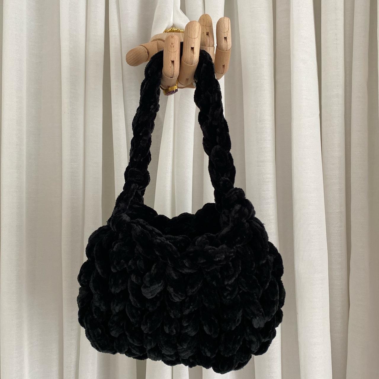 Vintage Y2K Lina Black Crochet Bag