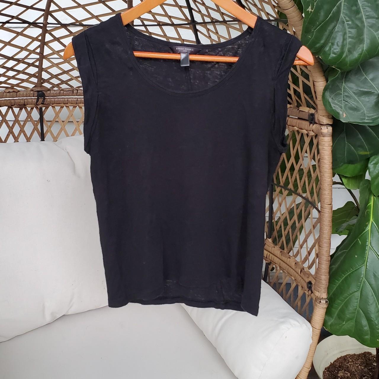 Banana Republic Women's Black Vest Depop