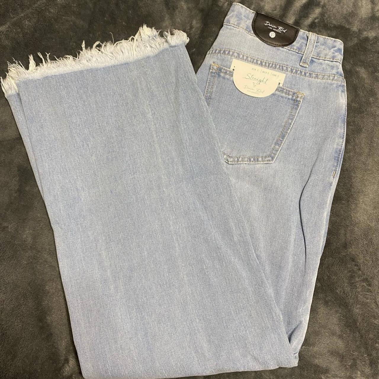High Quality Mens Denim Split Hem Jeans With GD Flame Patch, Distressed  Motorcycle Biker Style, LA BLVD FLARE Ripped Hole Stripe, And Embroidered  Denims FALECTION 23SS From Doul, $119.8 | DHgate.Com