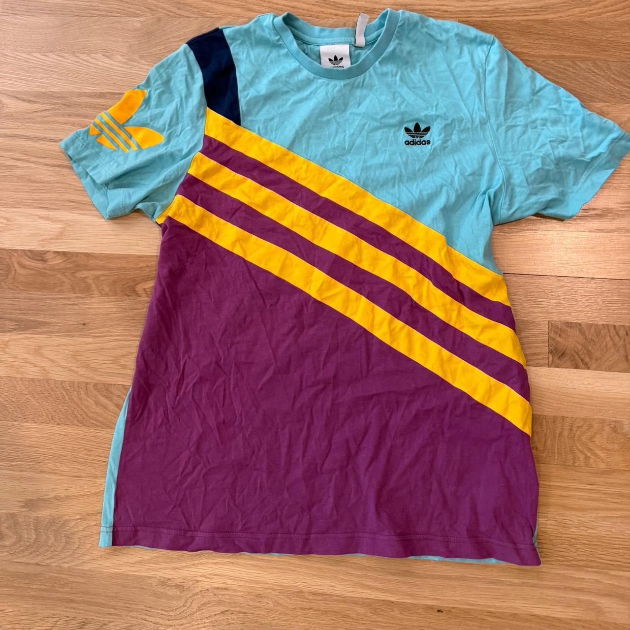 item listed by kingsclosetsale