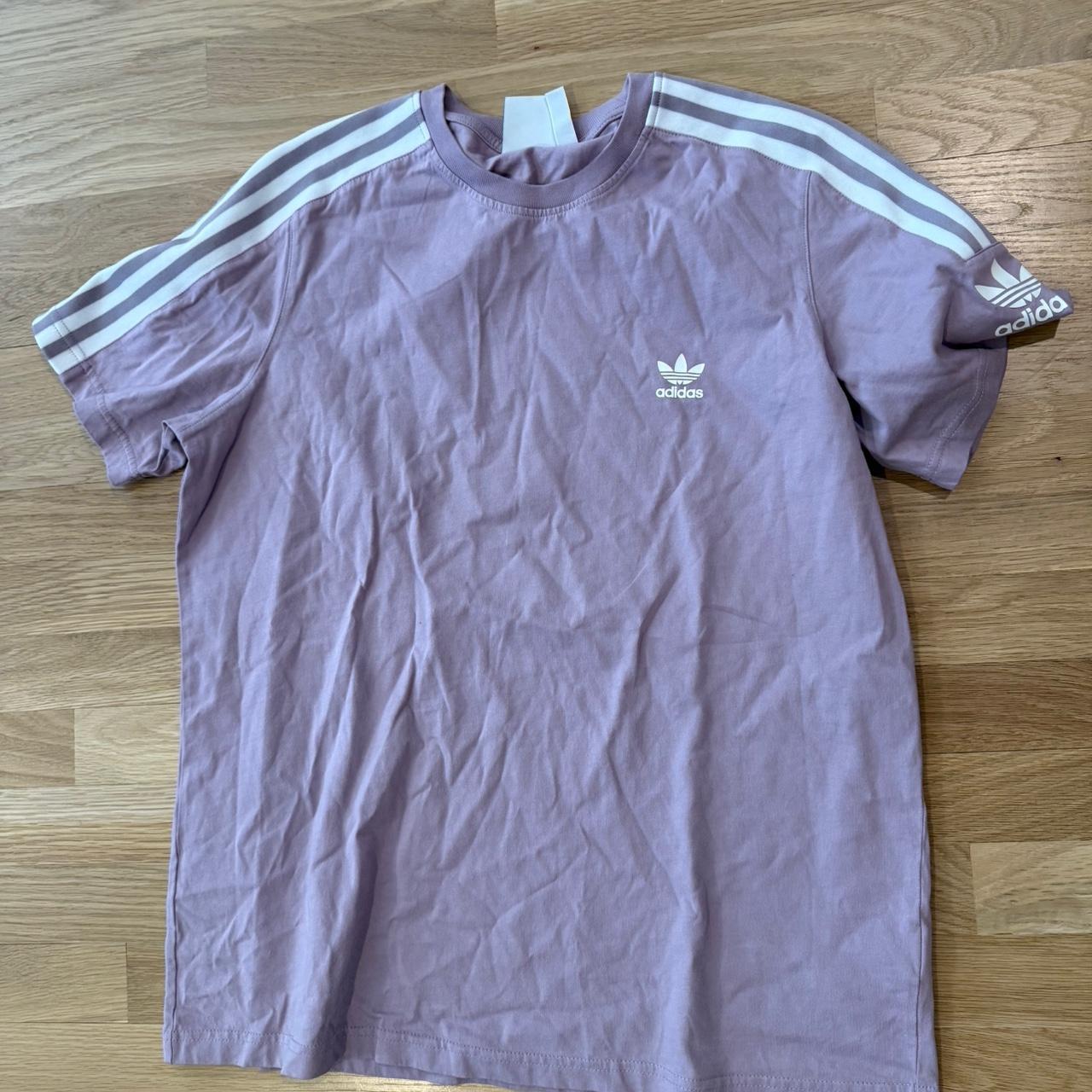 item listed by kingsclosetsale