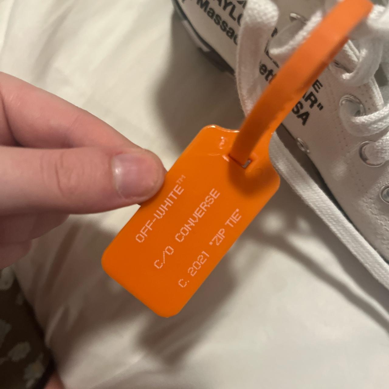 Off white sale zip tie converse