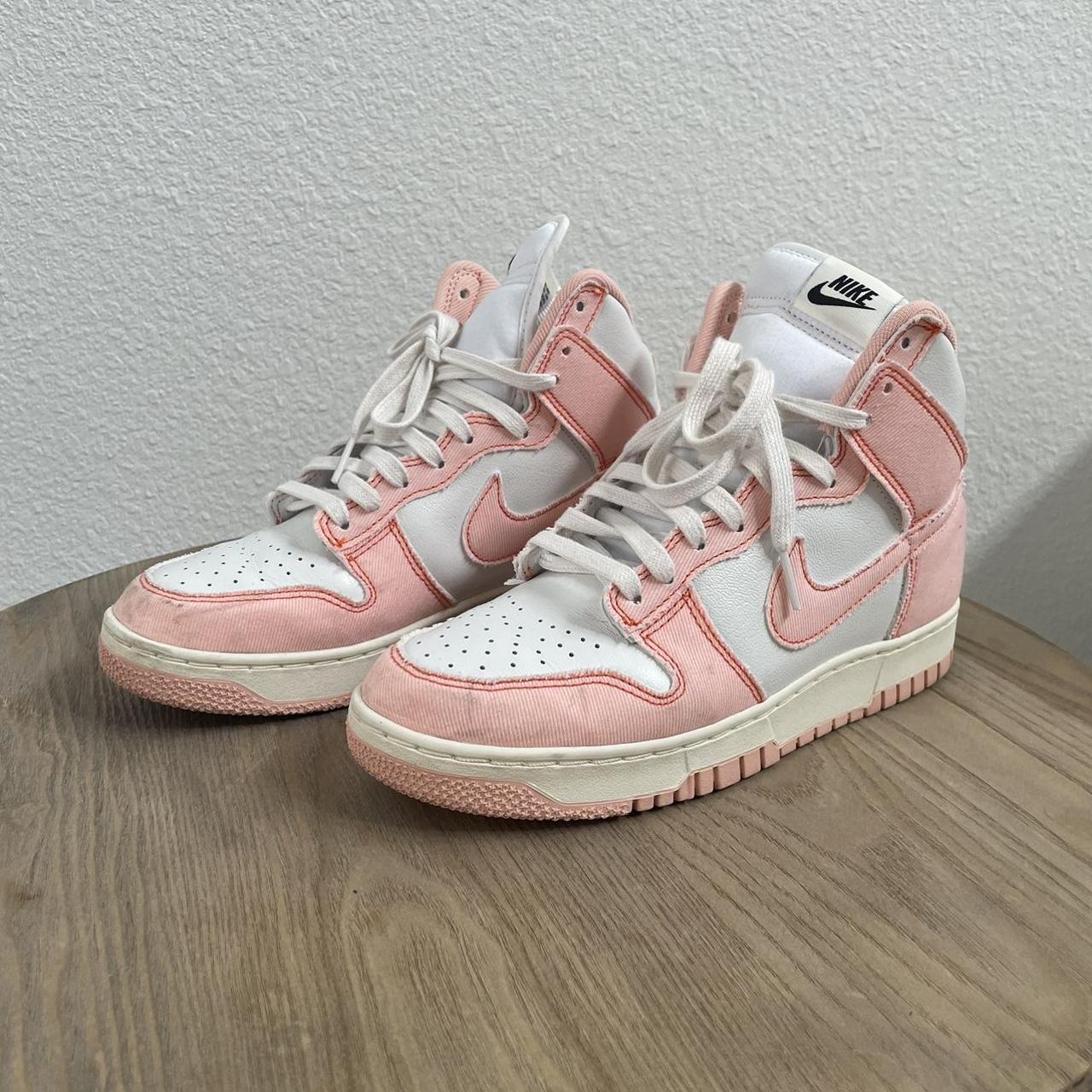 womens white and pink nikes