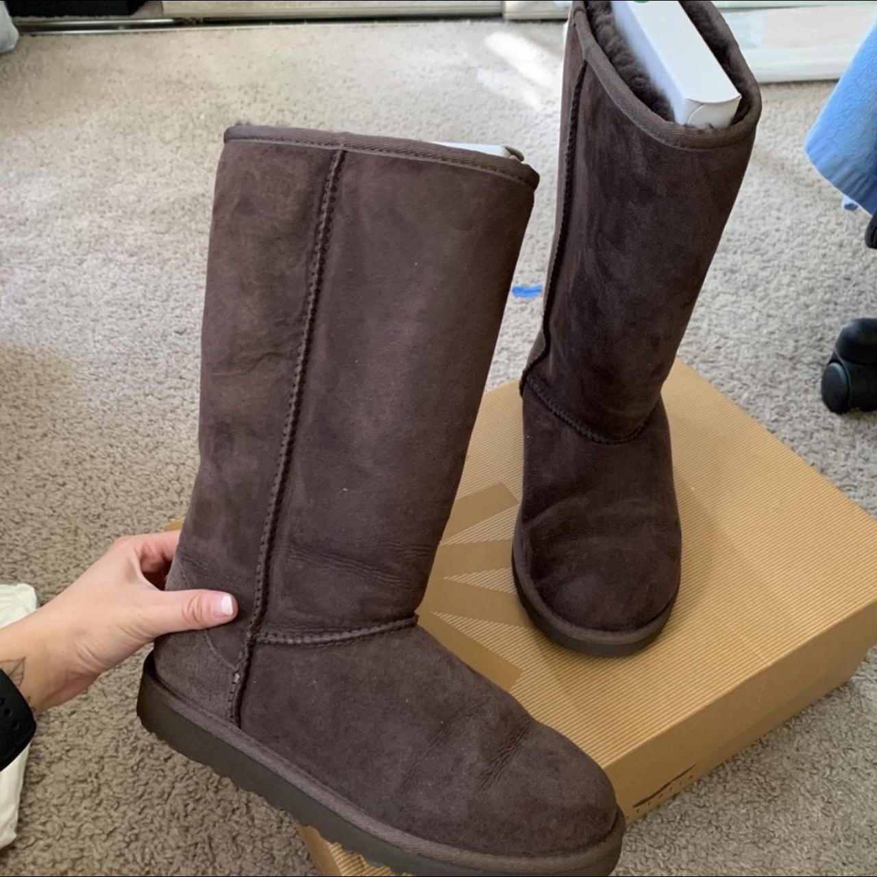 Ugg hot sale classic chocolate