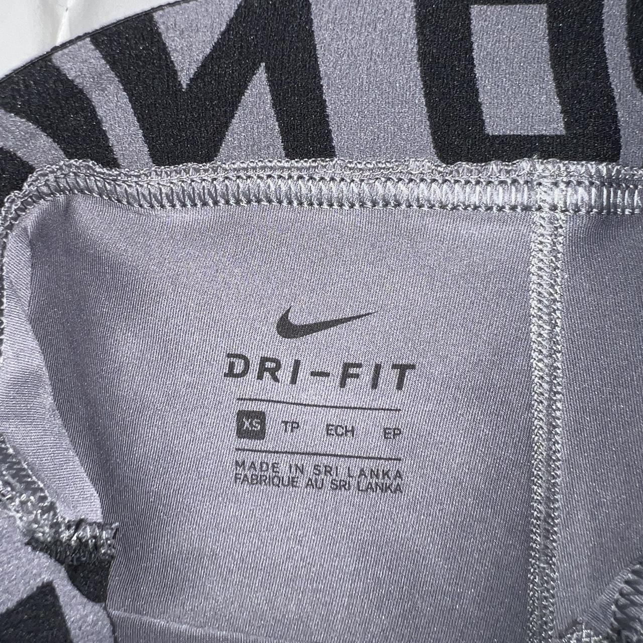 size xs grey Nike Pro leggings like new, only worn - Depop