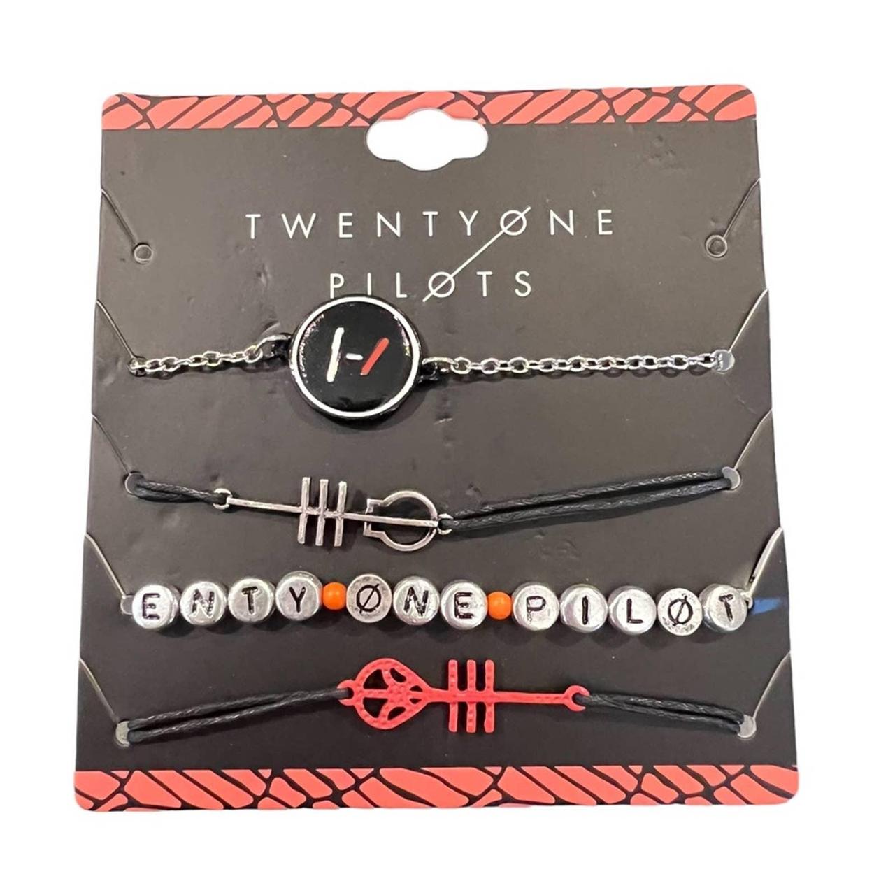 Twenty one 2025 pilots bracelet