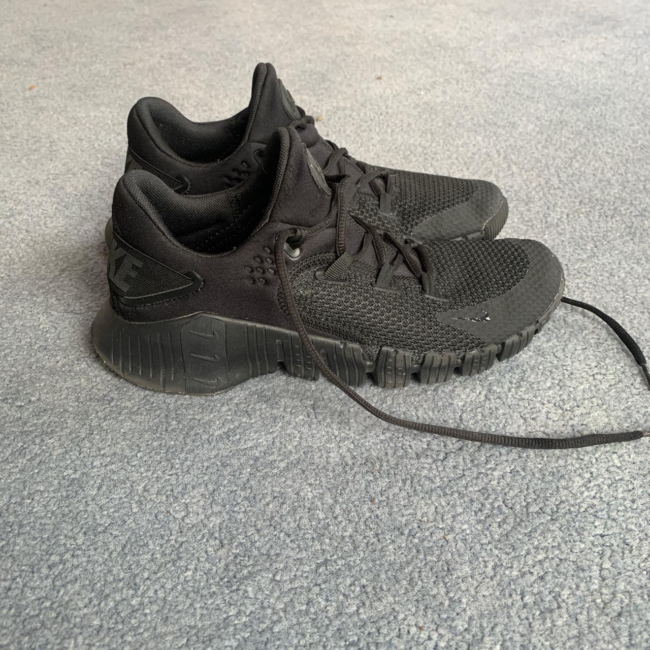 womens black metcons