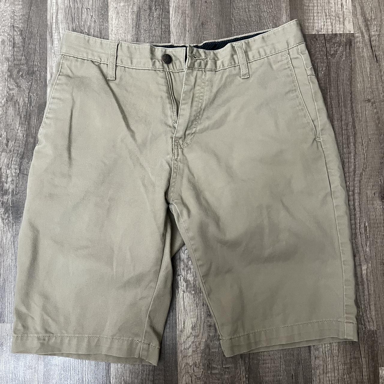 Volcom on sale cargo shorts