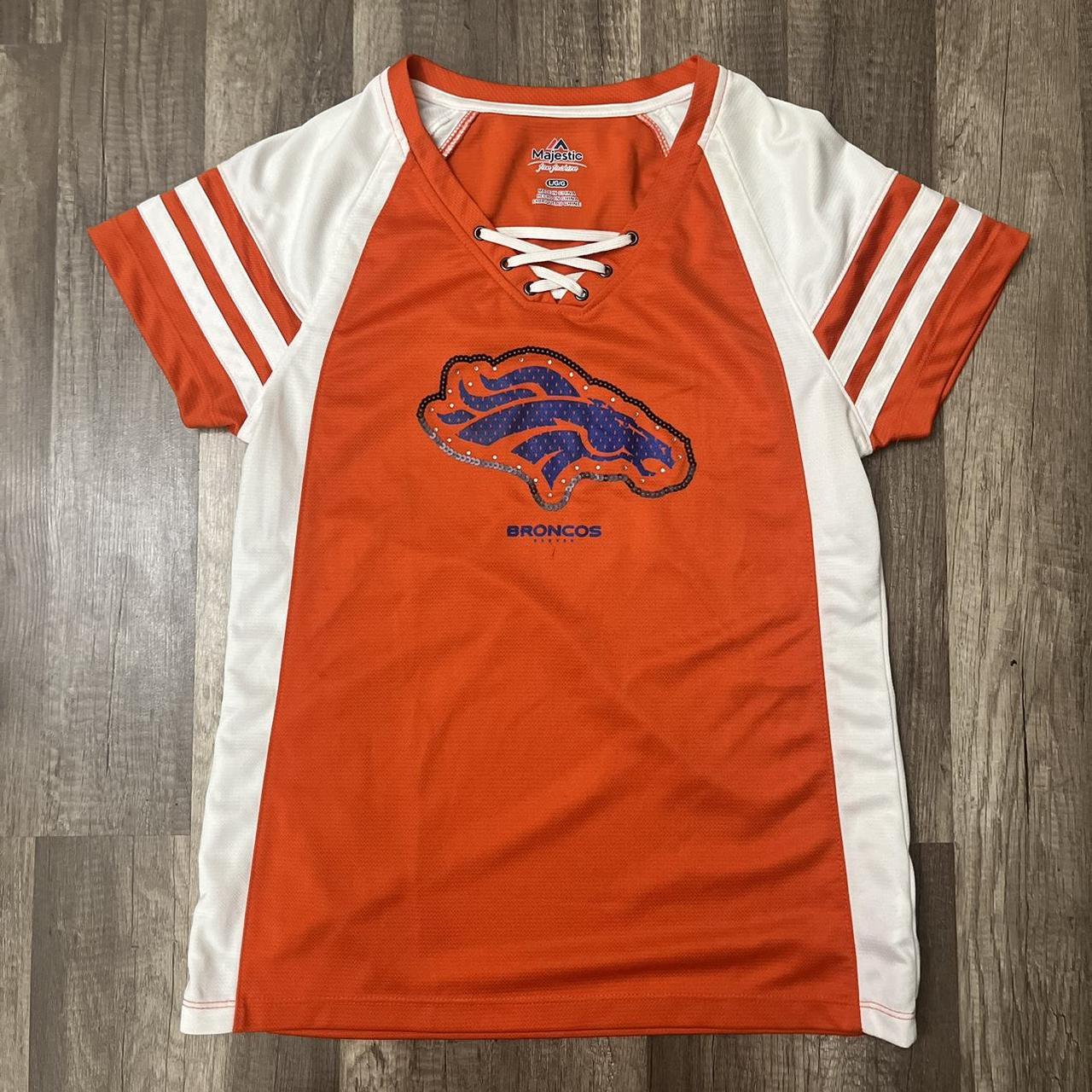 NFL Football Team Apparel Denver Broncos Womens Medium V-neck