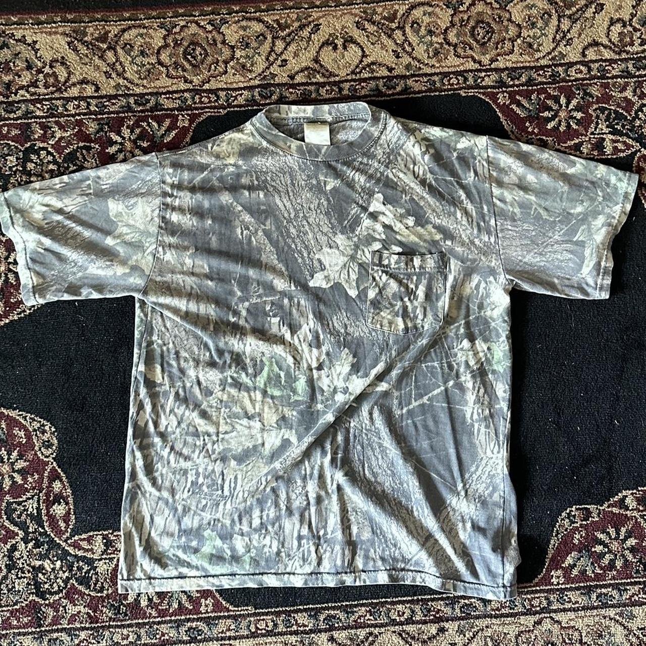 Mossy Oak Men's Black Grateful Dead Tshirt. Size - Depop