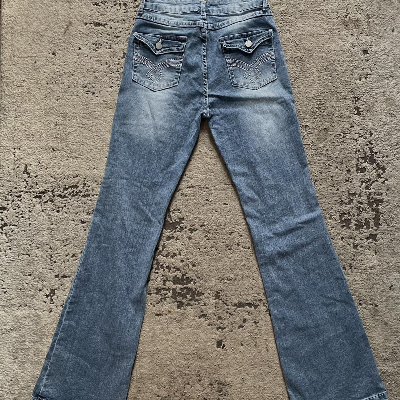 Y2k flared jeans - Depop