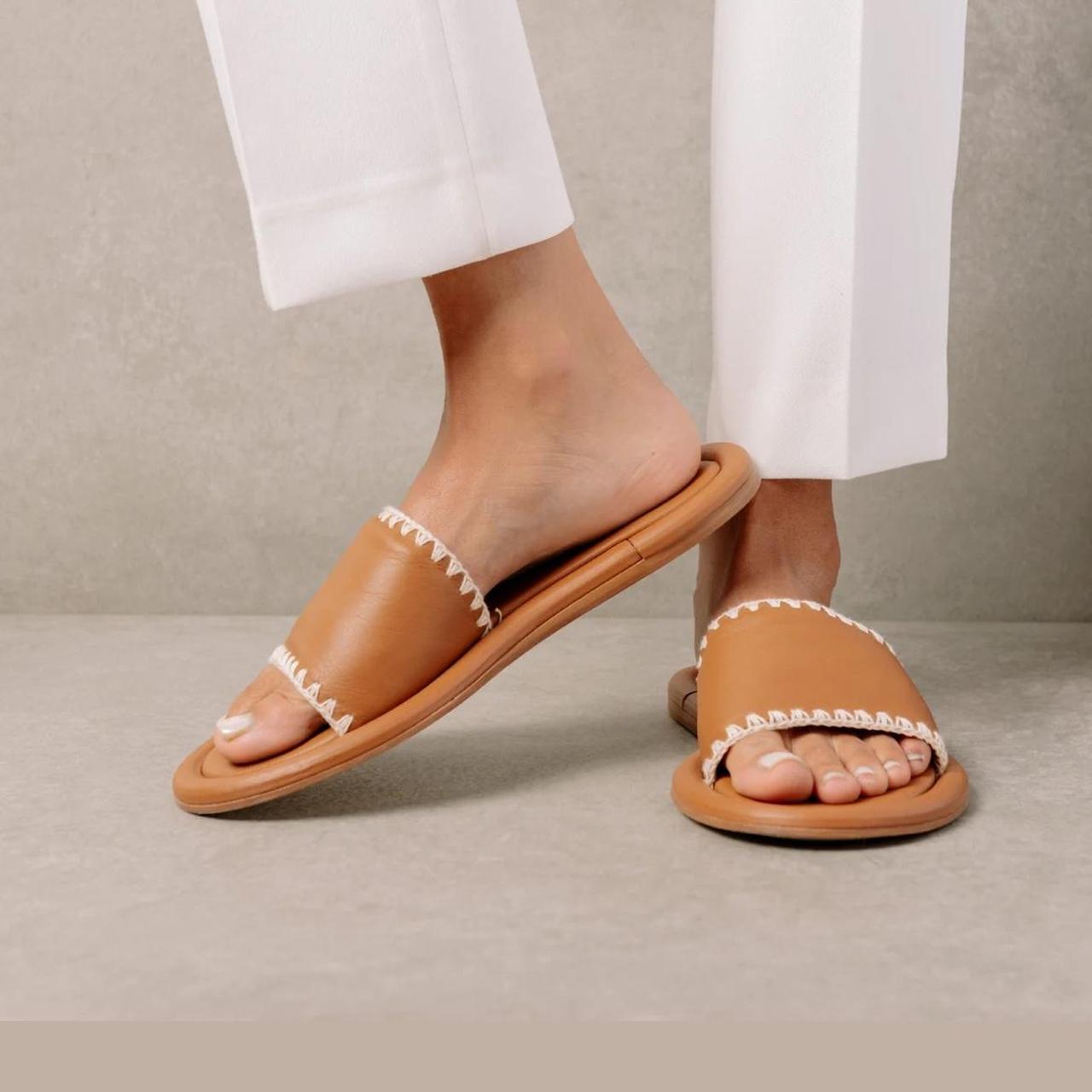 alohas pink sandals