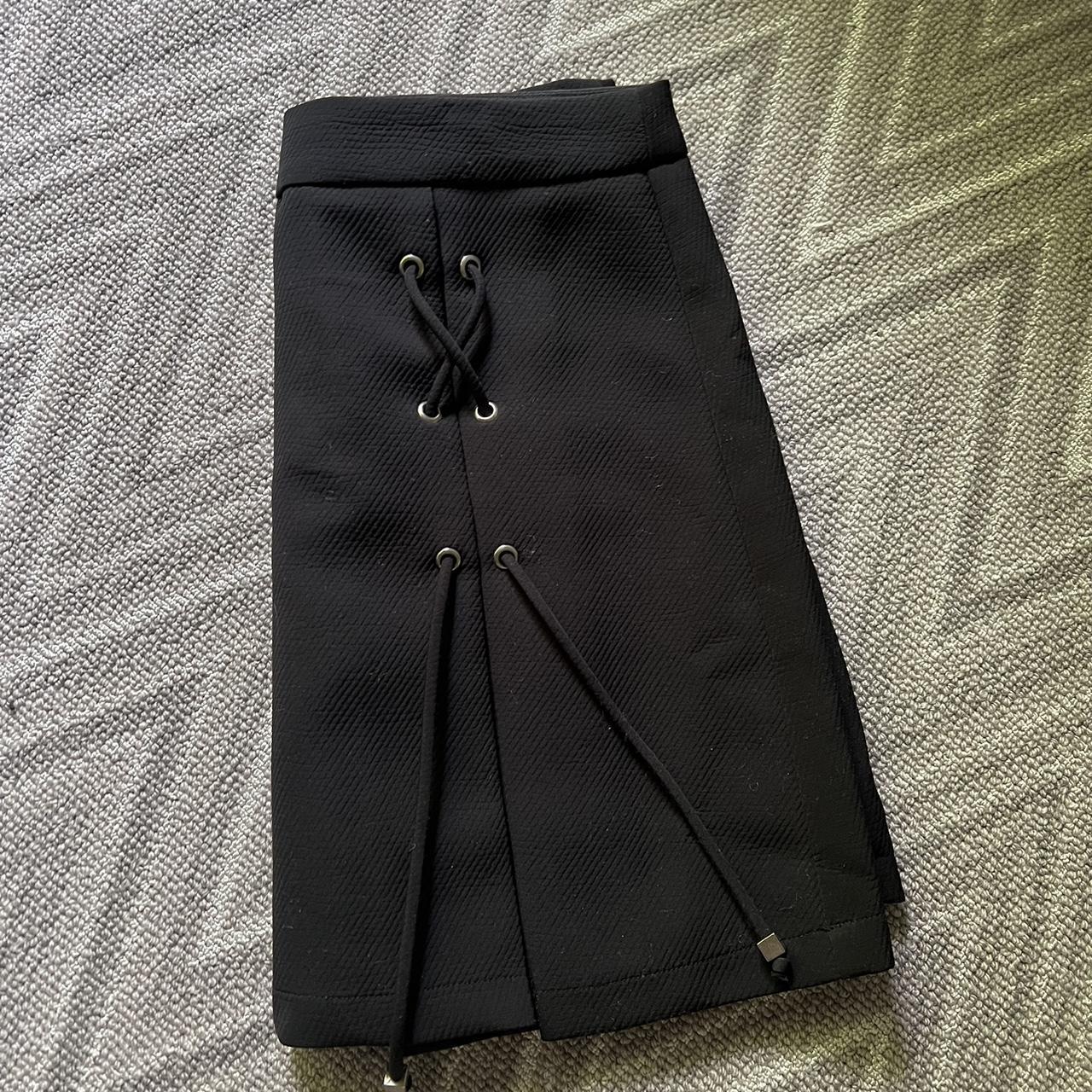 Market Women's Black Skirt Depop