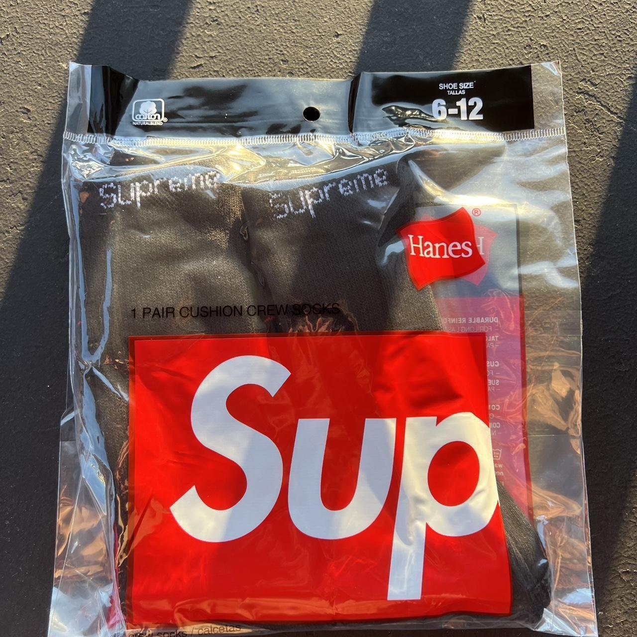 Supreme hanes Boxer briefs 🩲 black / white Venduto - Depop