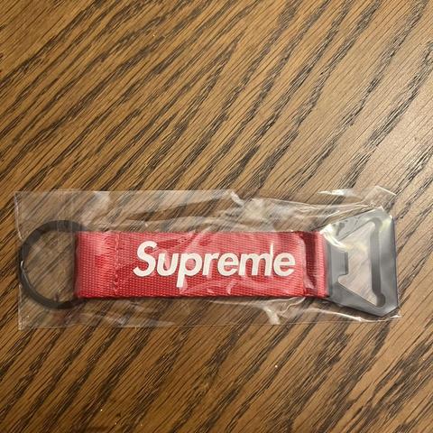 Supreme webbing-keychain - Depop