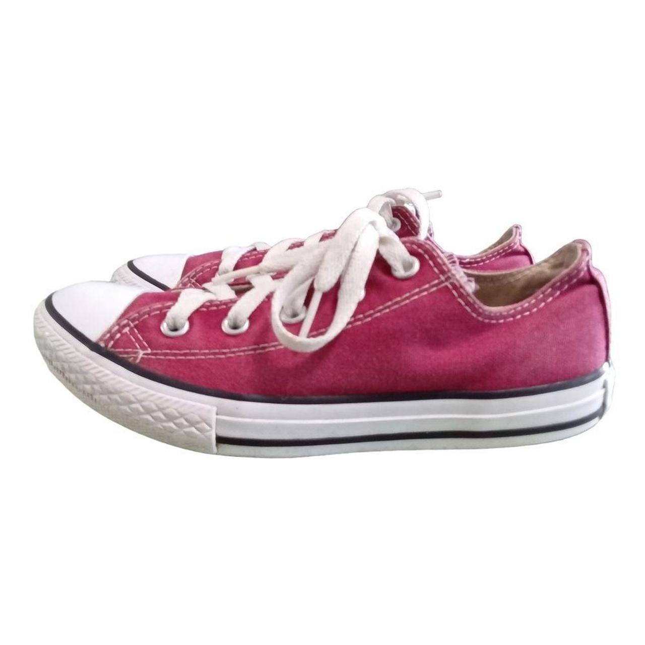 Converse Low Top Sneakers Youth Size 2 Burgundy