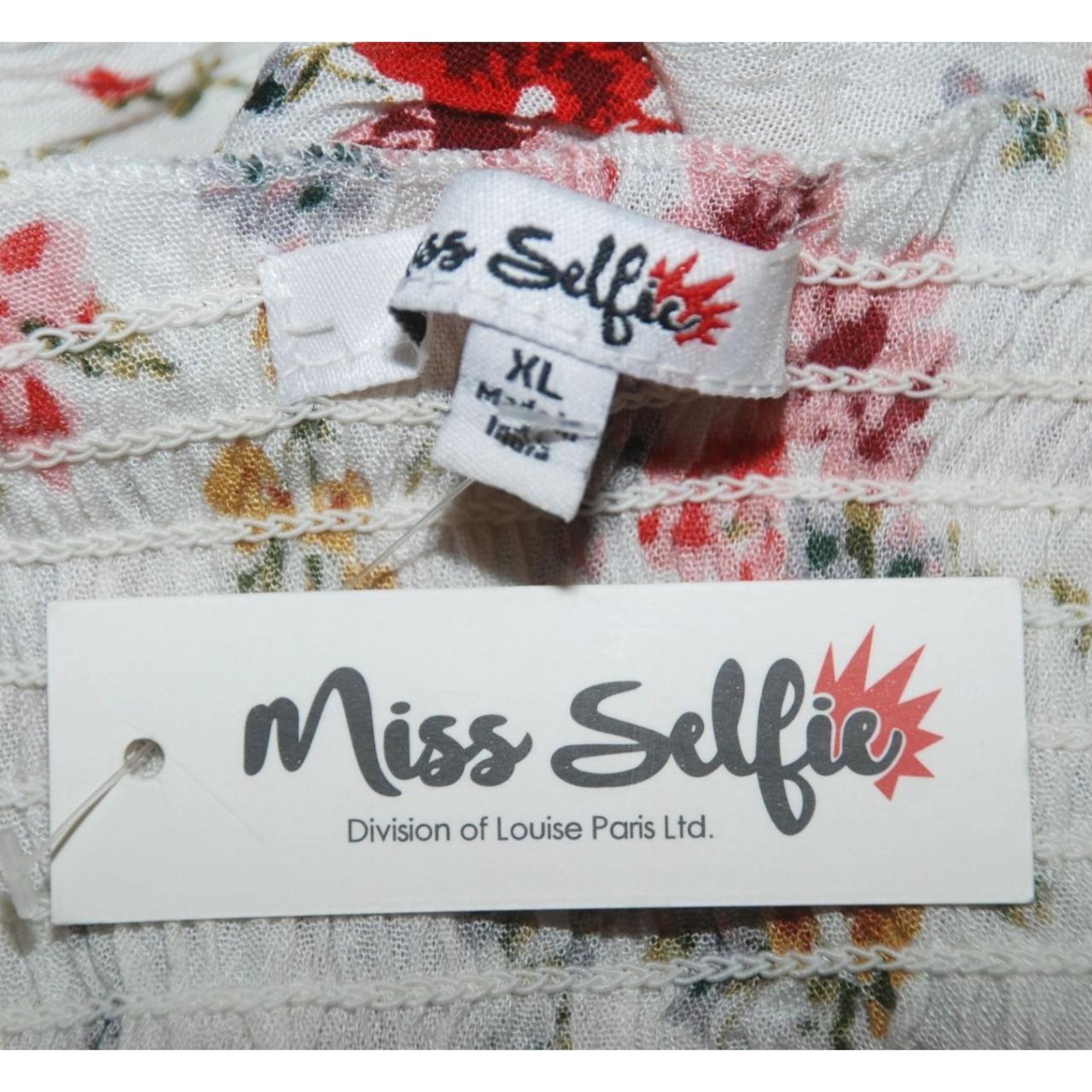NWT Miss Selfie Floral Smocked Tank Top Size XL