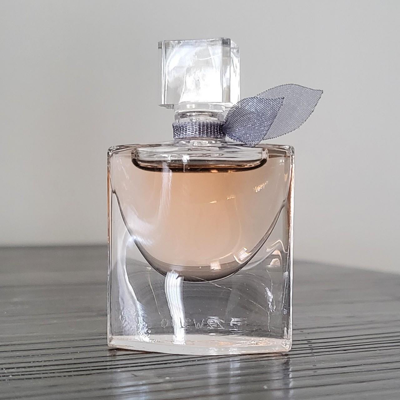 Lancome LA VIE EST BELLE mini eau de parfum. 0.135oz... - Depop