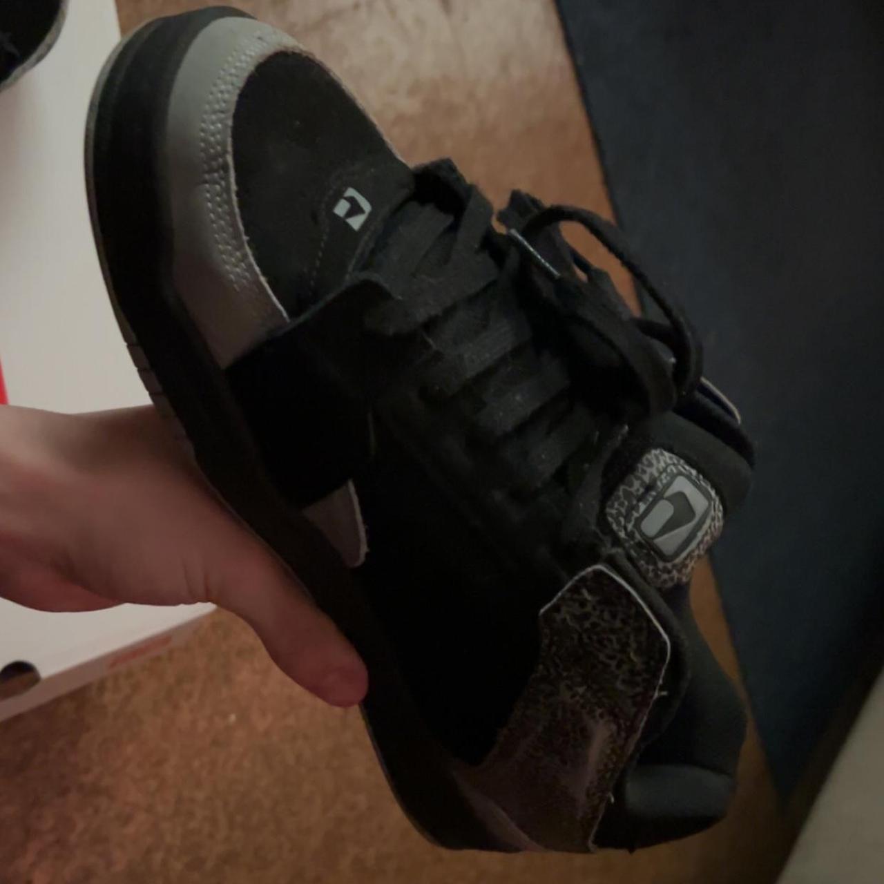 globe shoes clearance