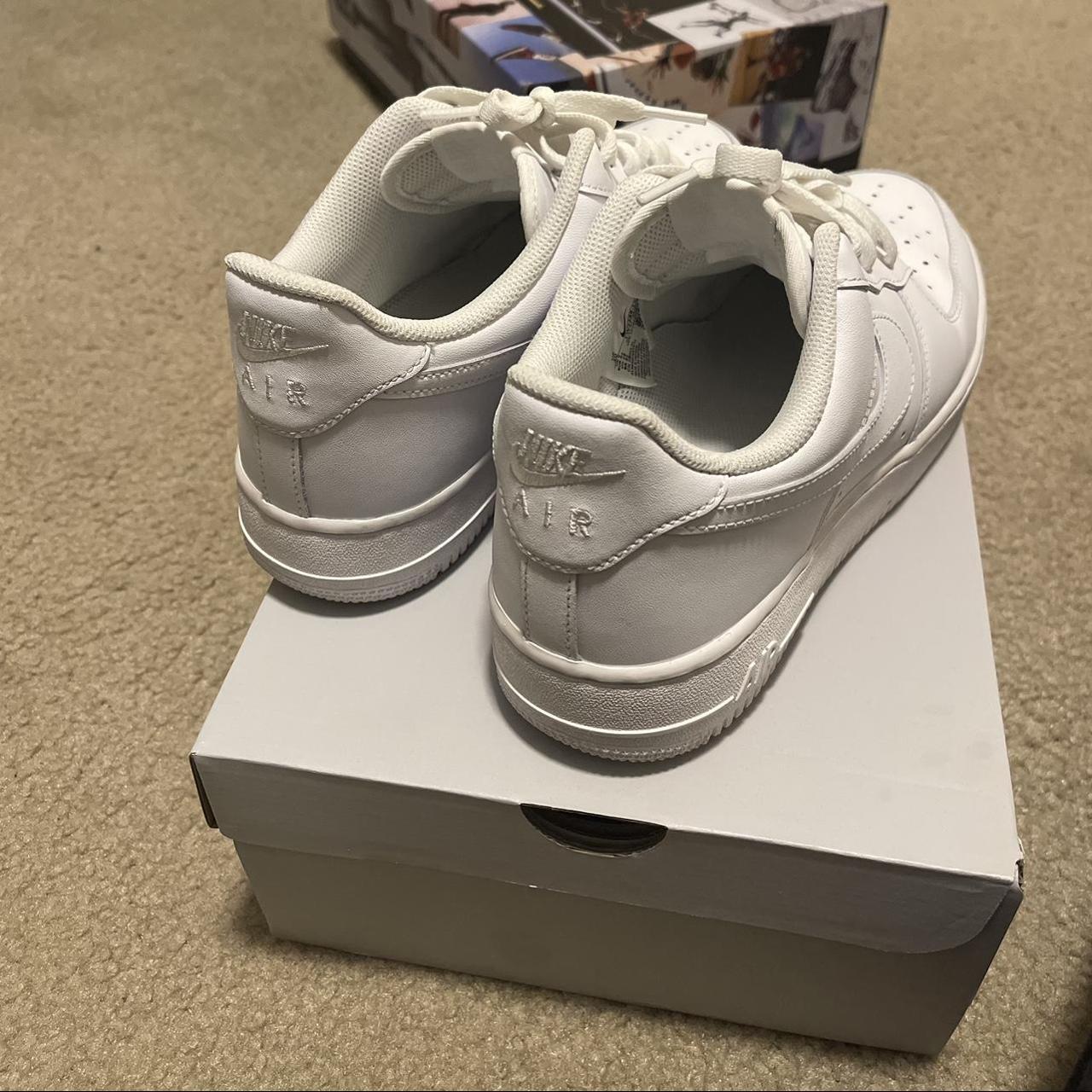 Nike Men's White Trainers | Depop