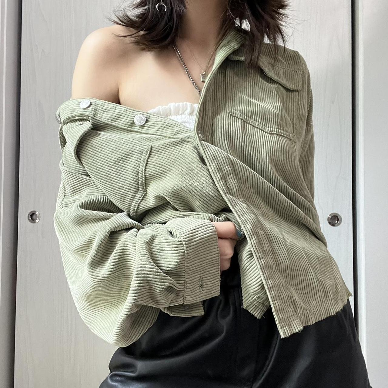 Forever 21 Women's Green Shirt Depop