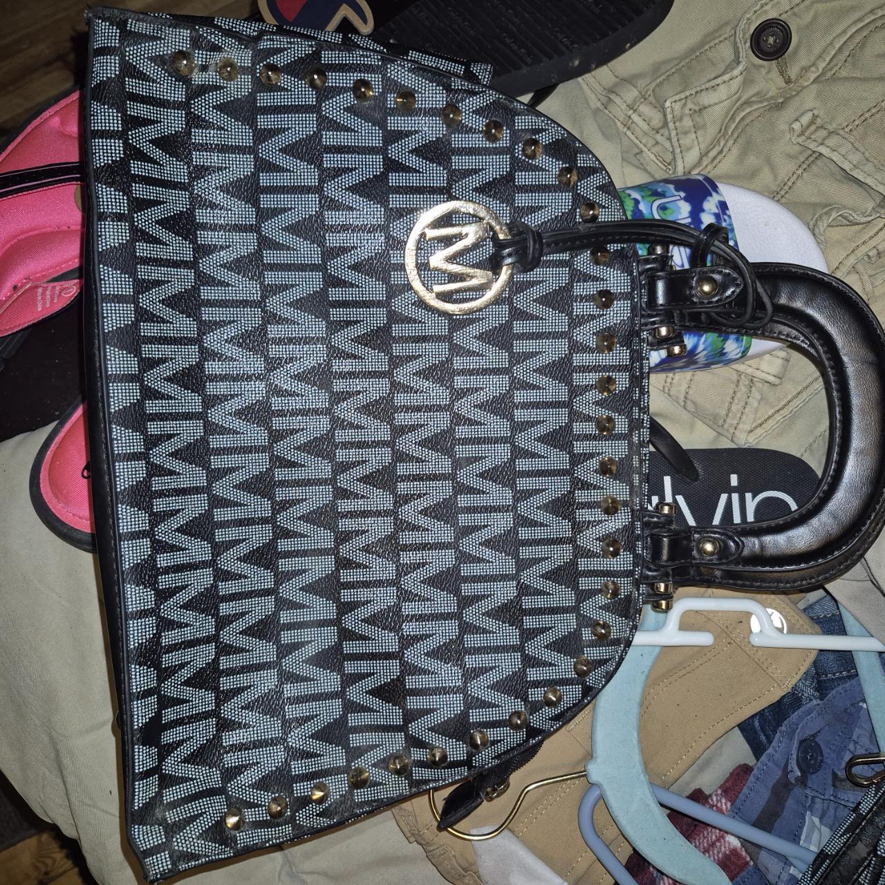 item listed by johnnieb0721