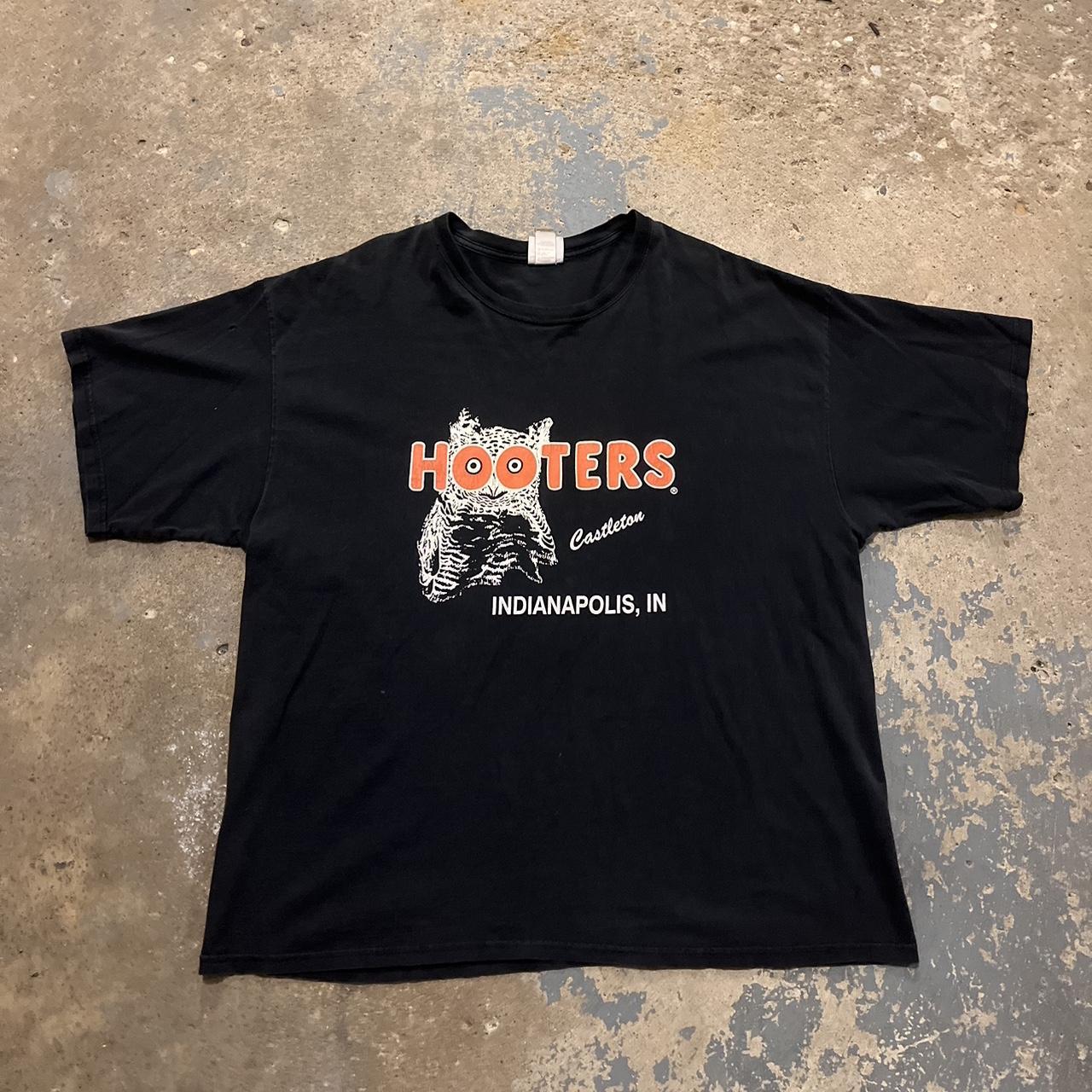 Vintage Hooters Restaurant Shirt Size:... - Depop