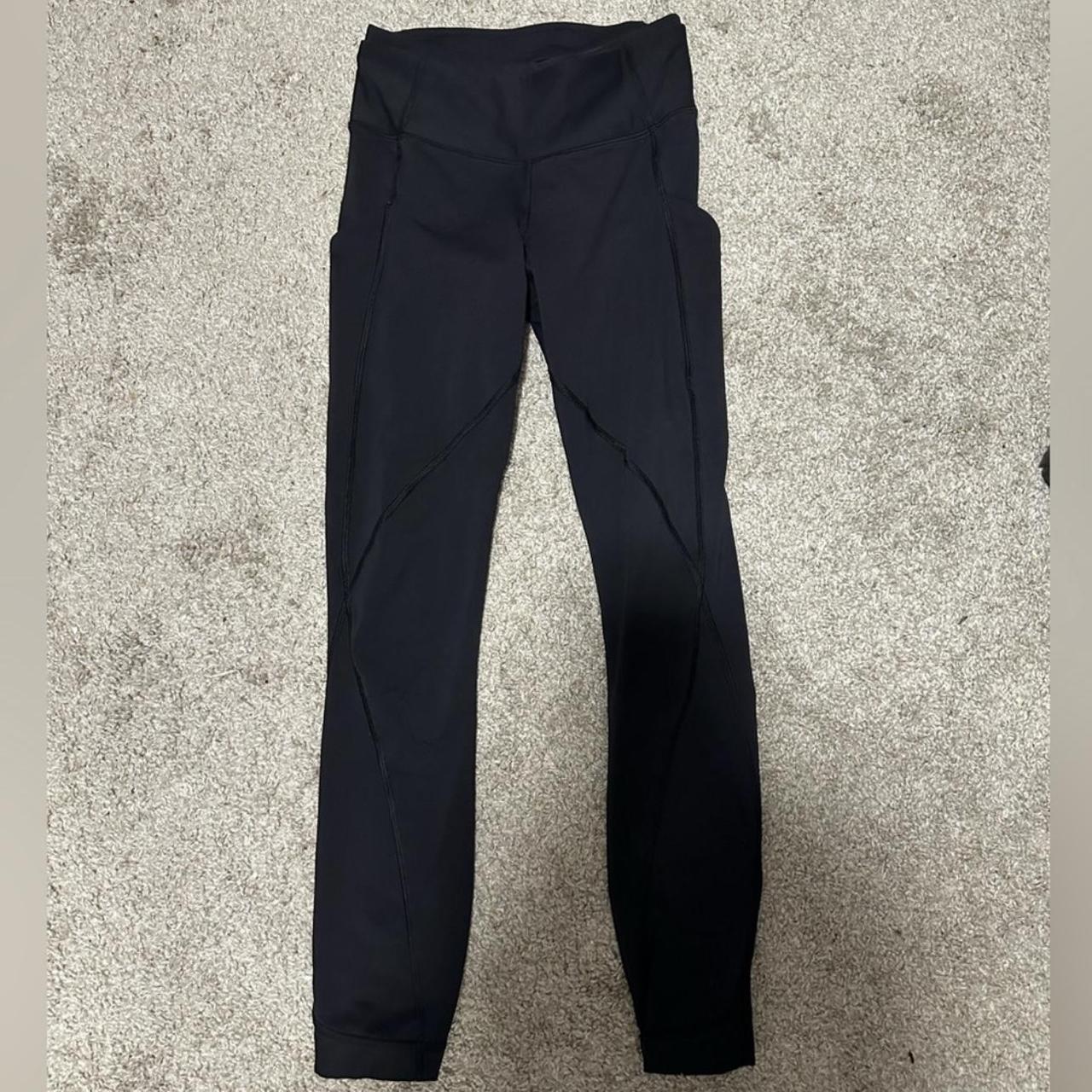 Lululemon leggings with side pockets and a crossover - Depop