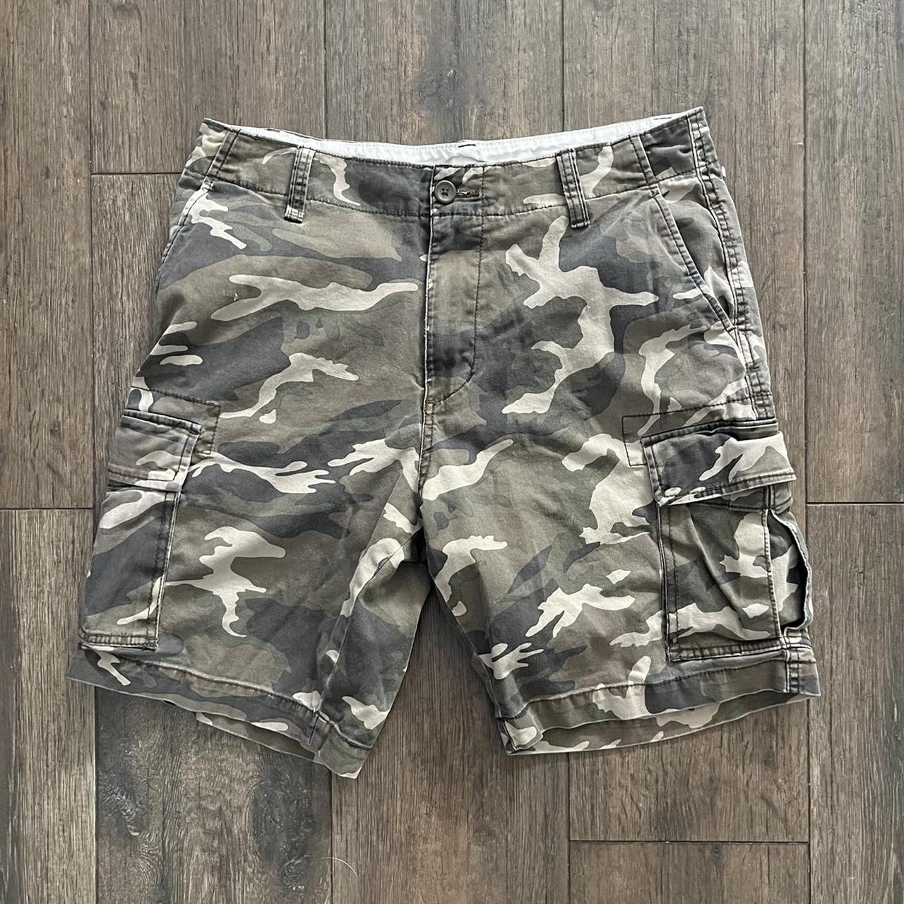 Old Navy Men's multi Shorts | Depop