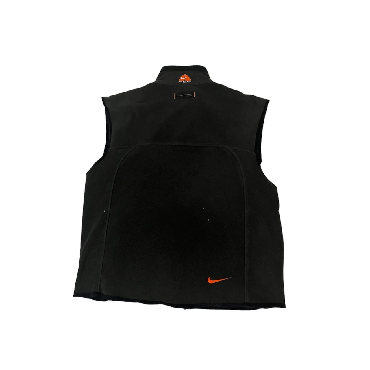 acg vest black