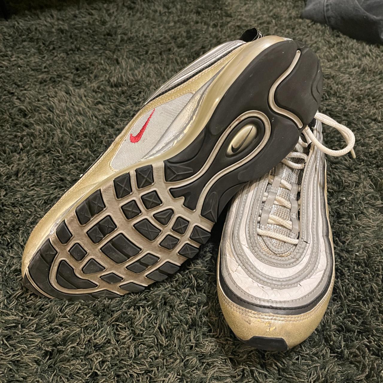 air max gold and silver