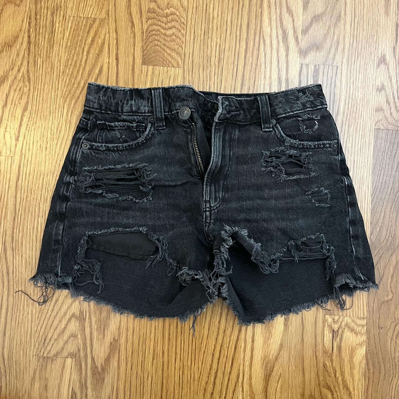 American Eagle black mom shorts Super cute! Size: 00 - Depop