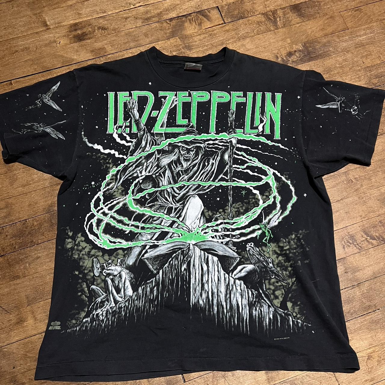 Led Zeppelin 1992 green wizard single stitch in... - Depop