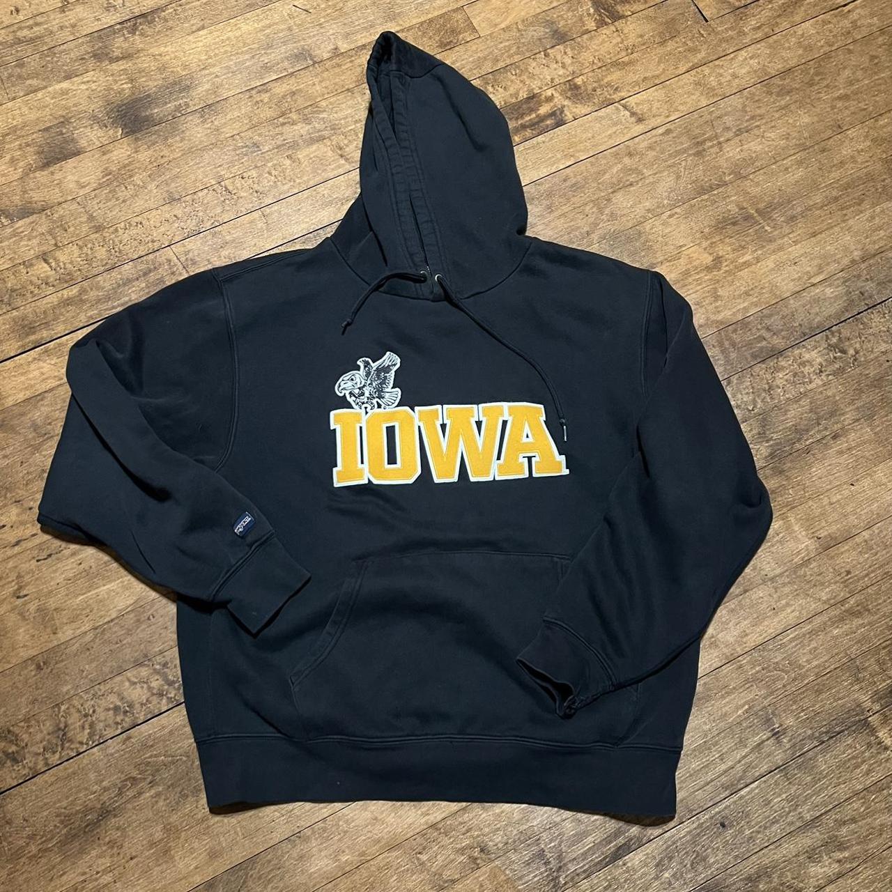 Iowa Hawkeyes y2k hoodie size large classic logo... - Depop