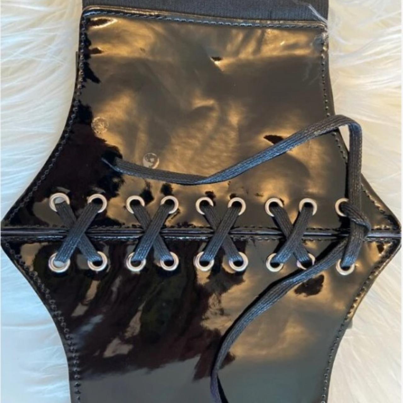 💛 𝒜𝓇𝓉𝒾𝓀𝑒𝓁: Korsett Gürtel mit Öse, Band vorne Corset... - Depop