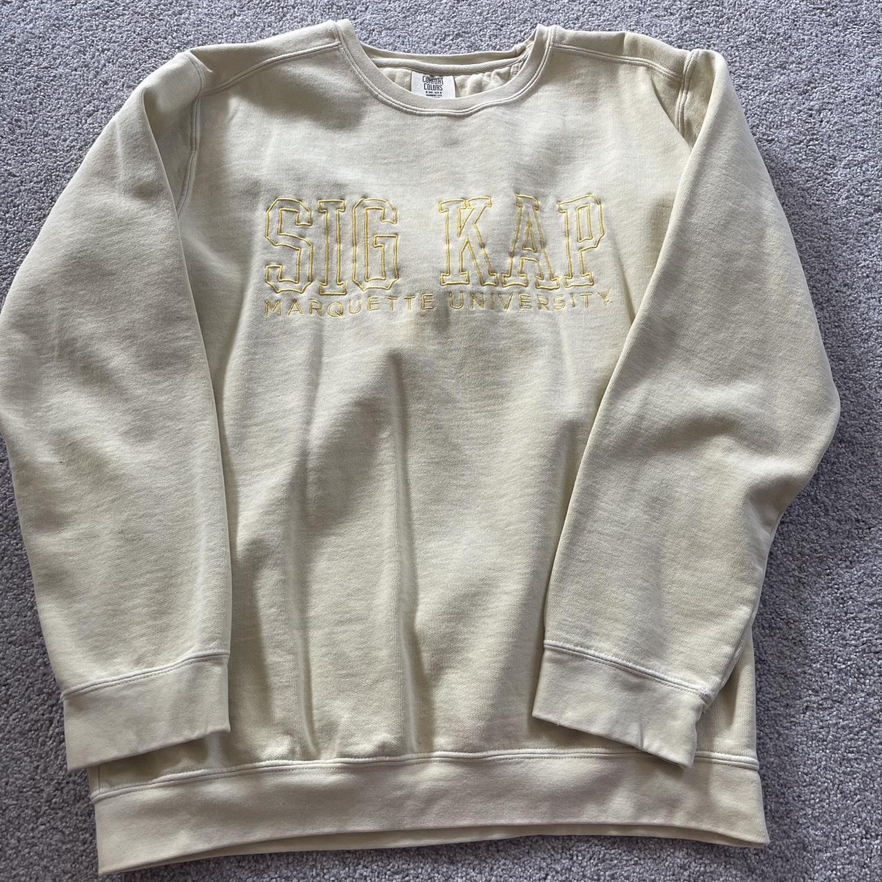 pale yellow Marquette Sigma Kappa crew neck! - Depop