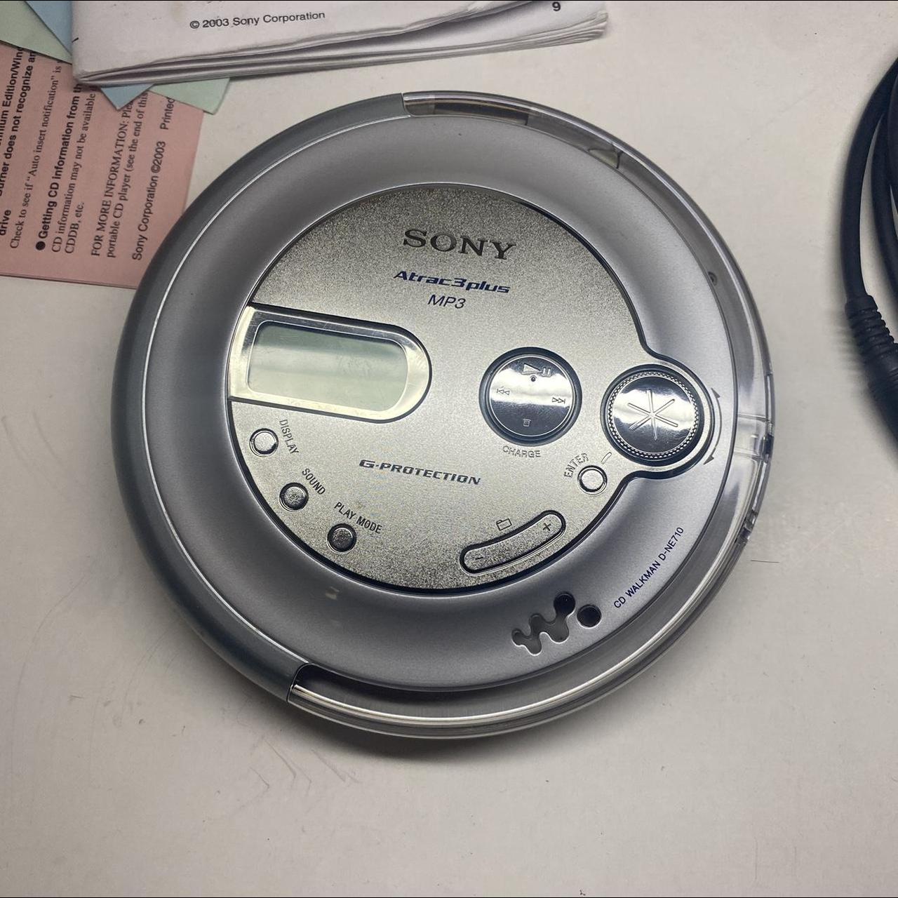 Sony Portable CD Player - CD Walkman - Silver (D-NE711/S)